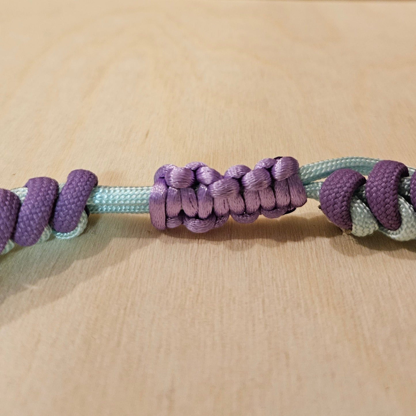 Colar Roxo