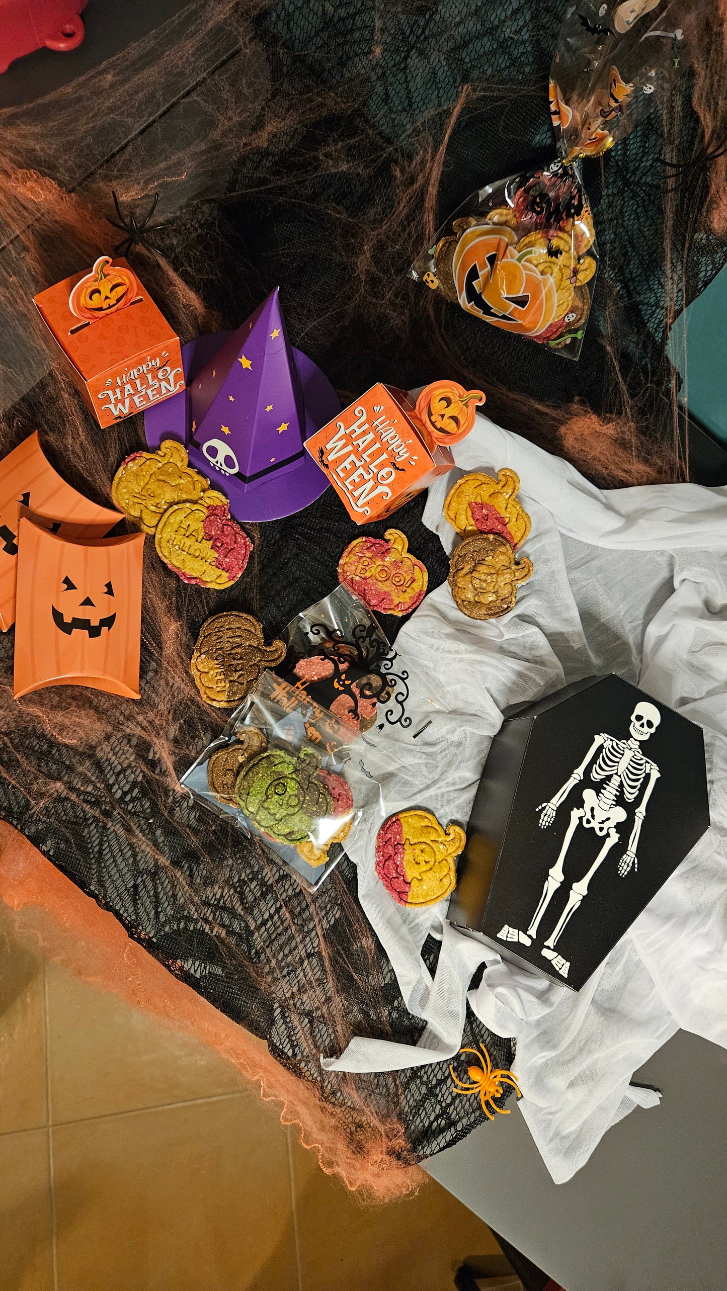 BOX HALLOWEEN