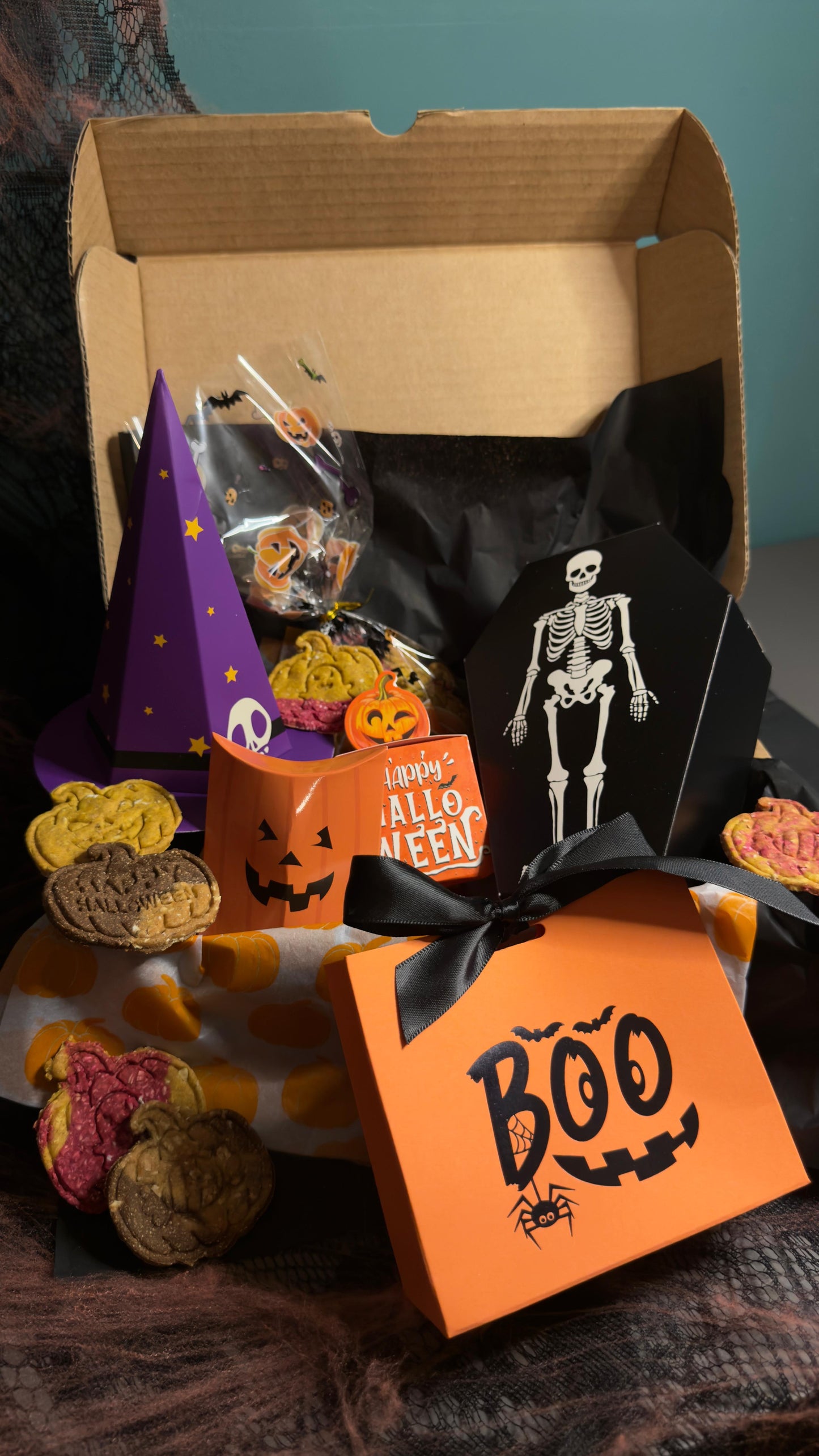 BOX HALLOWEEN